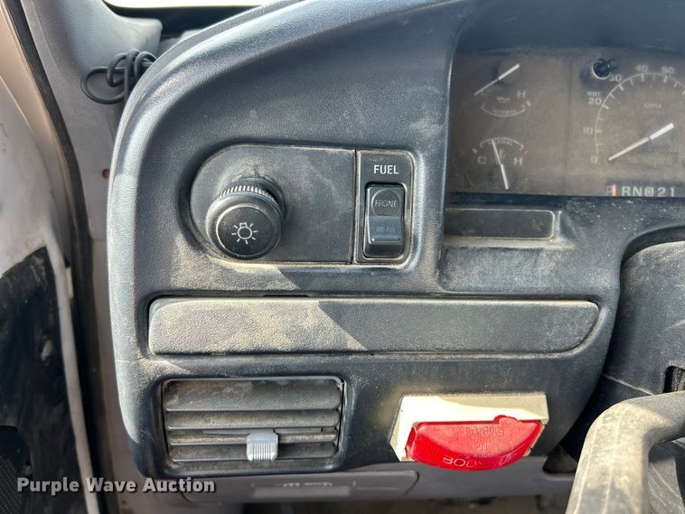 image for item FC5301 1996 Ford F450 dump truck