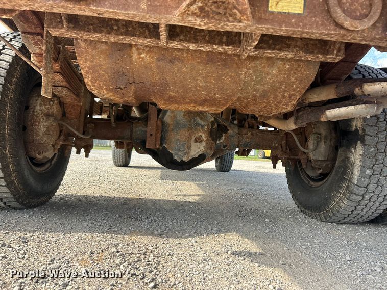 image for item FC5301 1996 Ford F450 dump truck