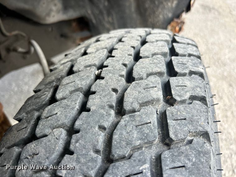 image for item FC5301 1996 Ford F450 dump truck