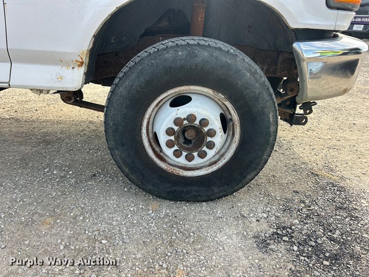 image for item FC5301 1996 Ford F450 dump truck