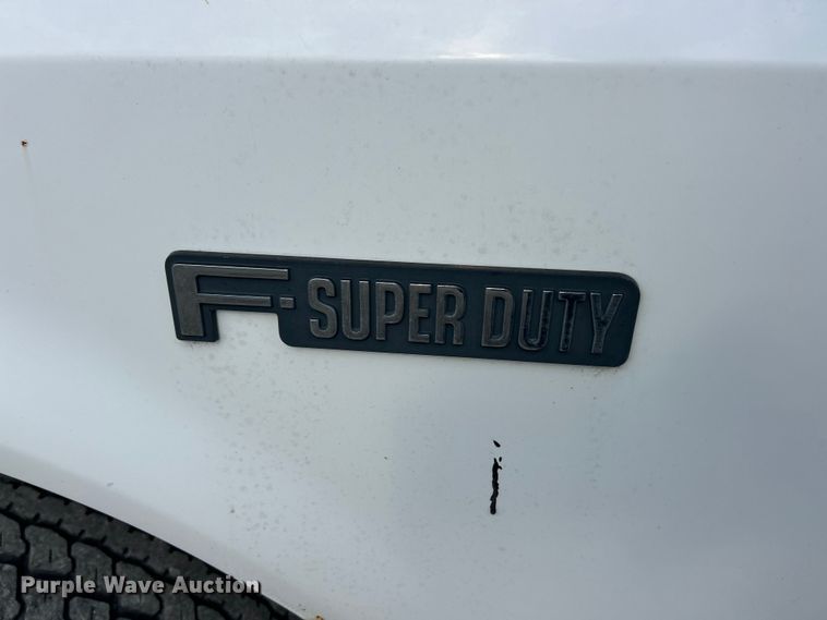 image for item FC5301 1996 Ford F450 dump truck