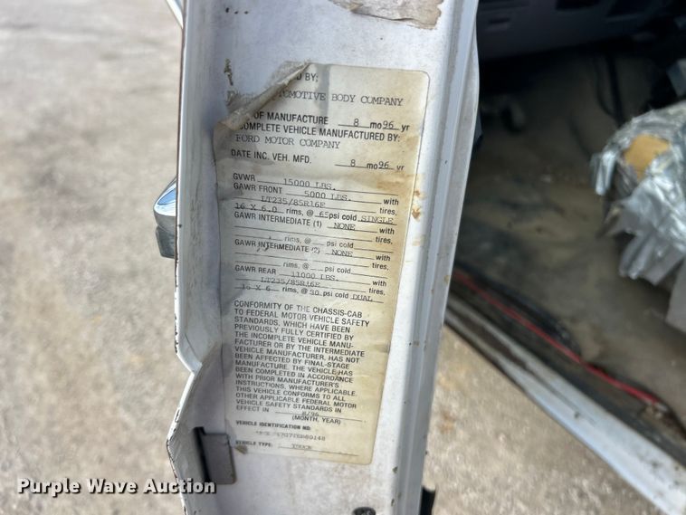 image for item FC5301 1996 Ford F450 dump truck