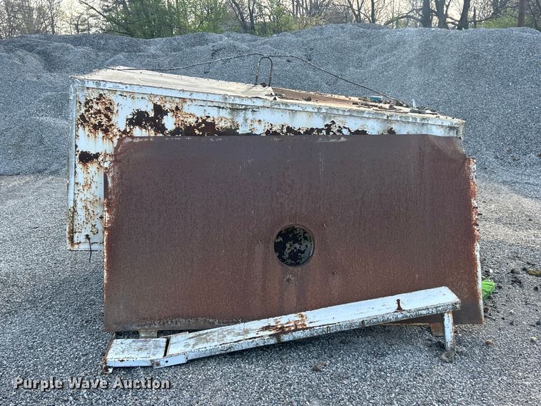 image for item FC5302 Dump bed cover