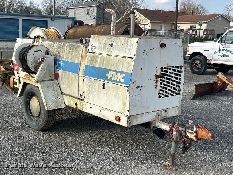 image for item FC5303 FMC JET S.C sprayer trailer