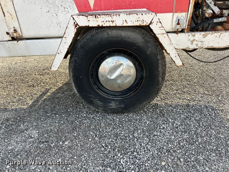 image for item FC5303 FMC JET S.C sprayer trailer