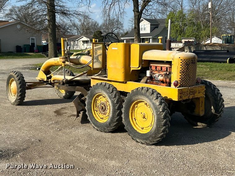 image for item FC5305 Allis-Chalmers rigid frame motor grader