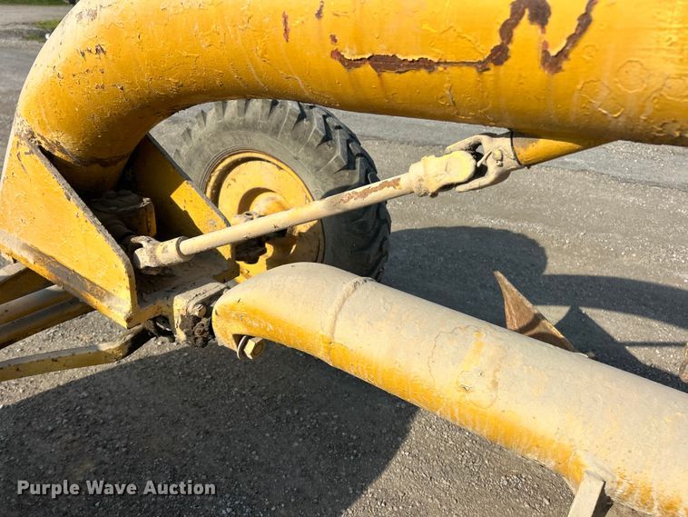 image for item FC5305 Allis-Chalmers rigid frame motor grader