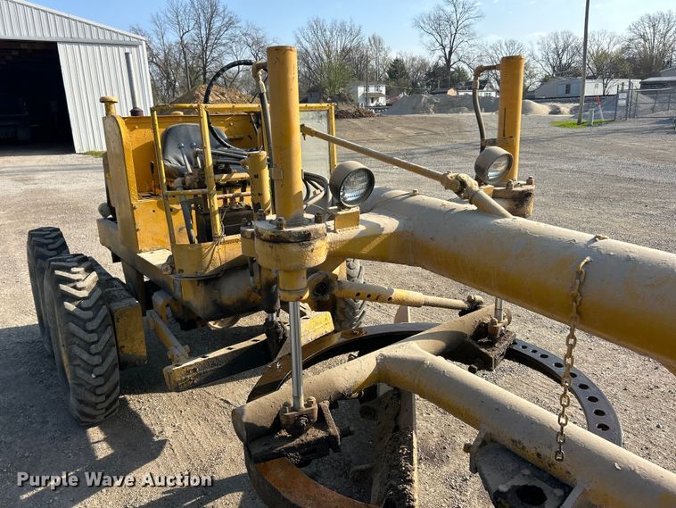 image for item FC5305 Allis-Chalmers rigid frame motor grader