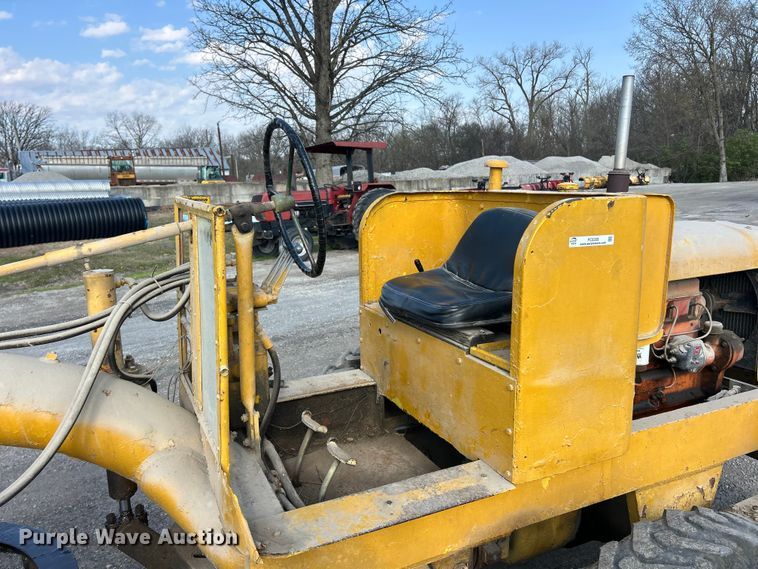 image for item FC5305 Allis-Chalmers rigid frame motor grader