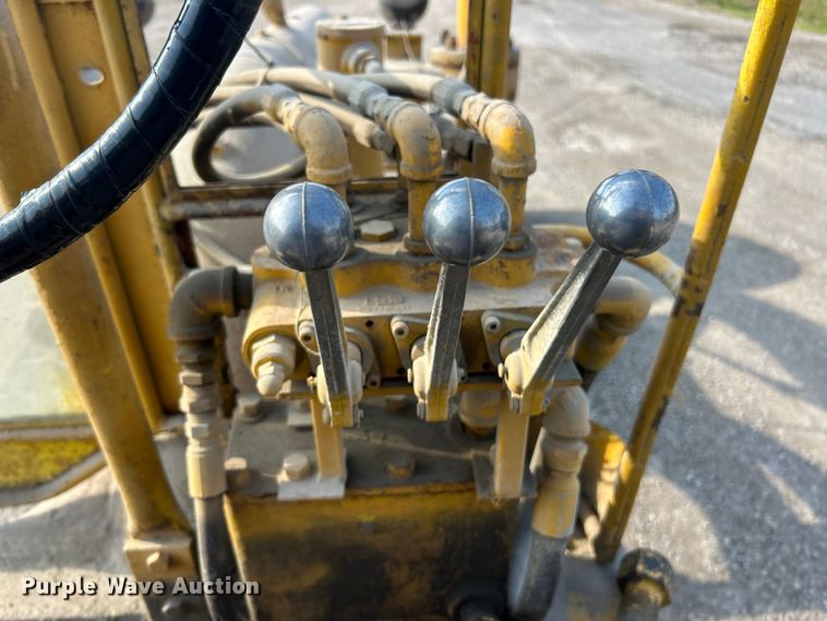 image for item FC5305 Allis-Chalmers rigid frame motor grader