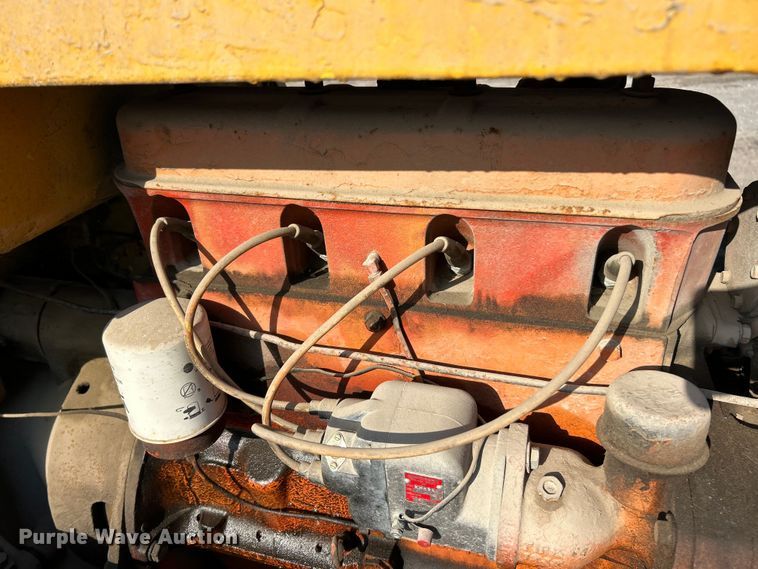 image for item FC5305 Allis-Chalmers rigid frame motor grader