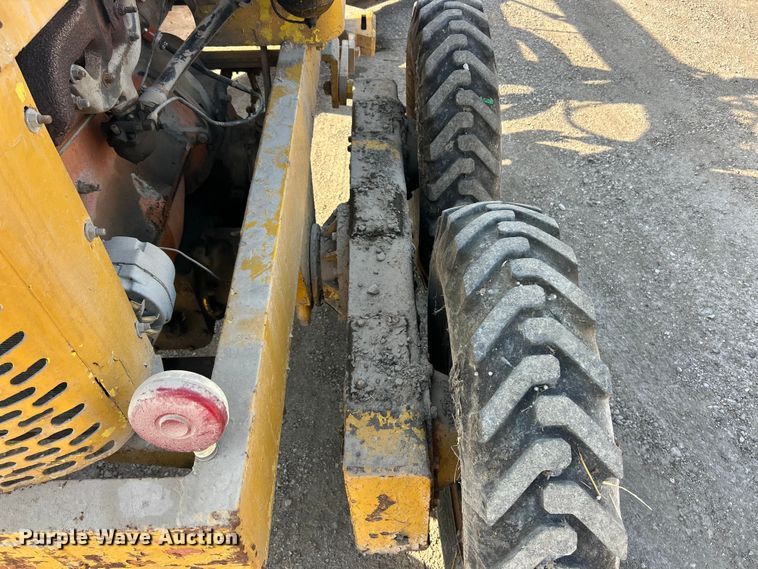 image for item FC5305 Allis-Chalmers rigid frame motor grader