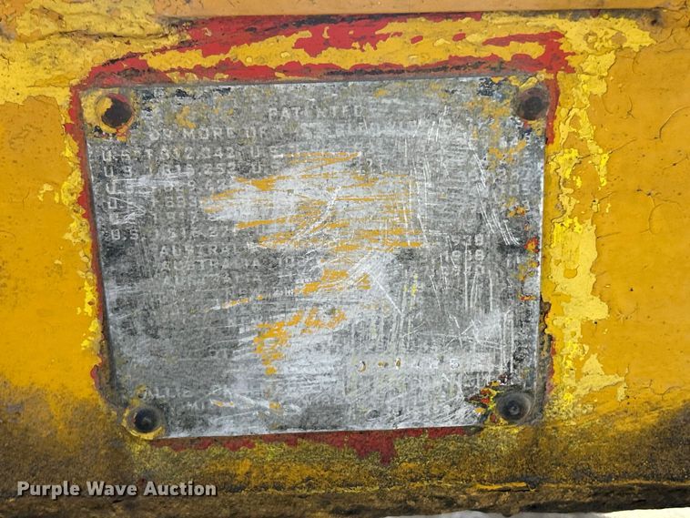 image for item FC5305 Allis-Chalmers rigid frame motor grader