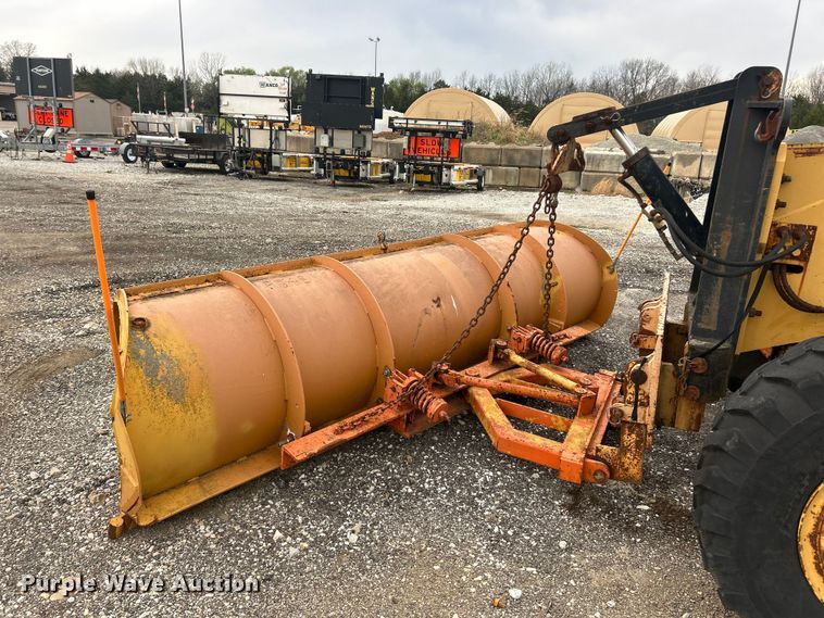 image for item FC5316 1995 Champion 720A motor grader