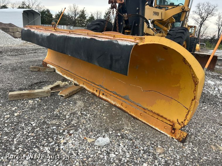 image for item FC5316 1995 Champion 720A motor grader