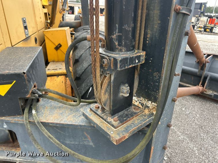 image for item FC5316 1995 Champion 720A motor grader