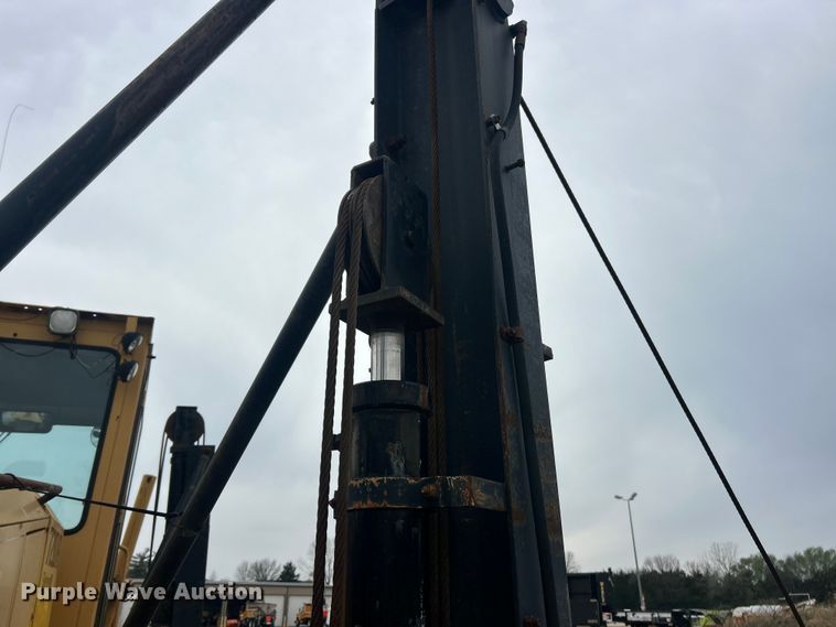 image for item FC5316 1995 Champion 720A motor grader