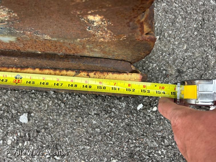 image for item FC5316 1995 Champion 720A motor grader