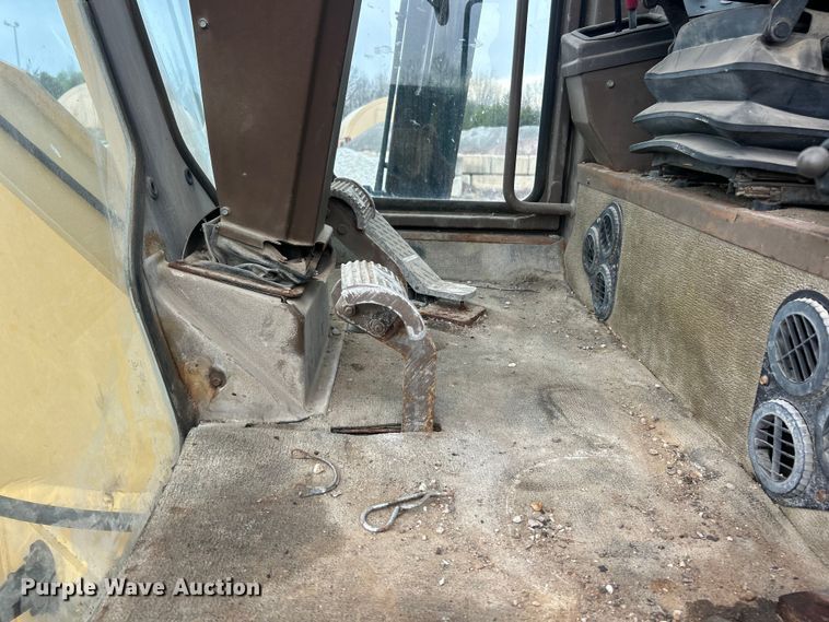 image for item FC5316 1995 Champion 720A motor grader