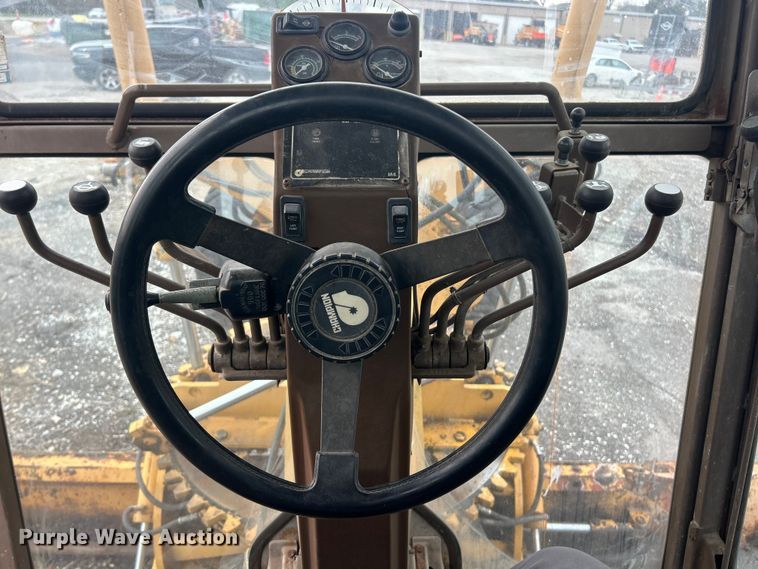 image for item FC5316 1995 Champion 720A motor grader