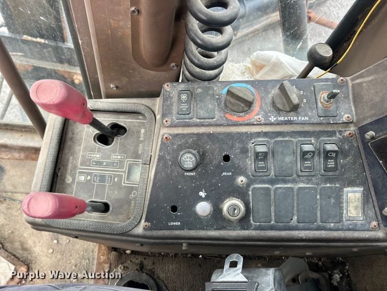 image for item FC5316 1995 Champion 720A motor grader