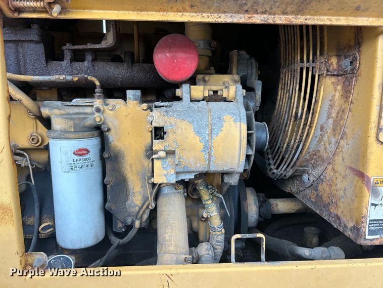 image for item FC5316 1995 Champion 720A motor grader