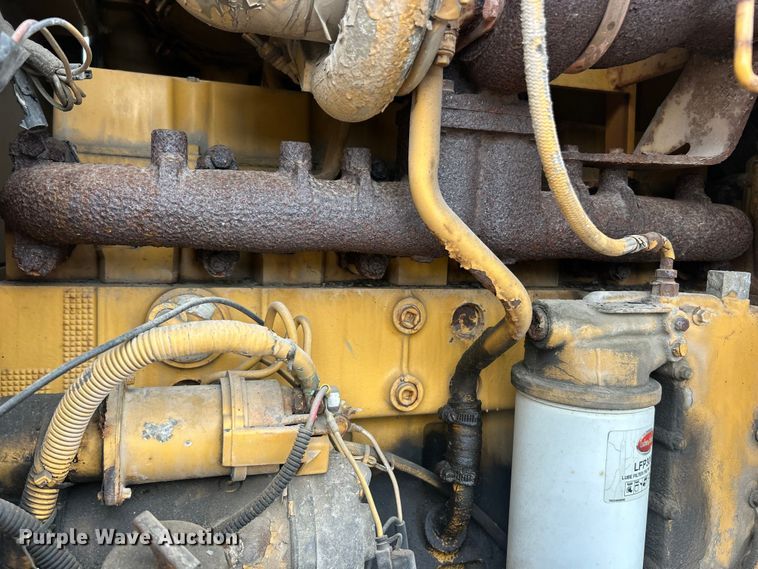 image for item FC5316 1995 Champion 720A motor grader