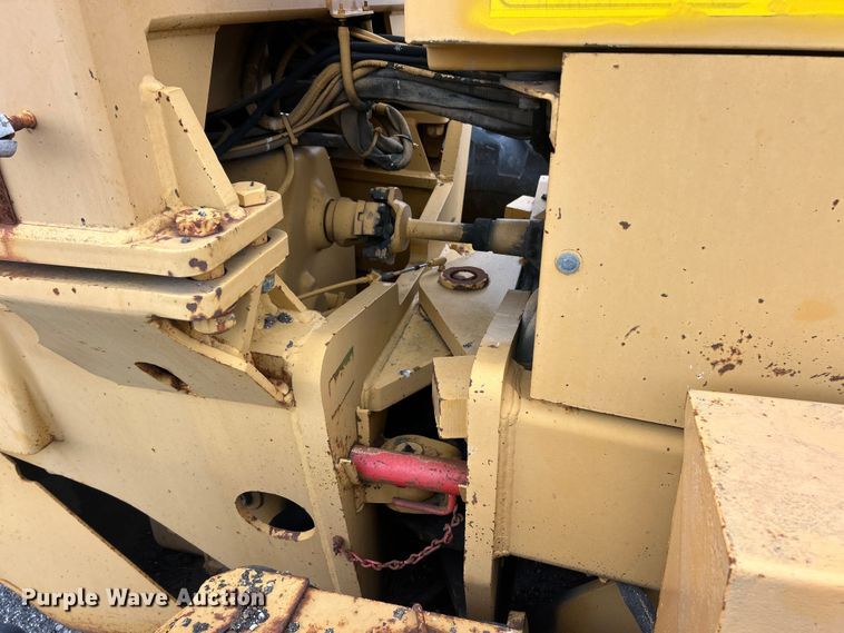 image for item FC5316 1995 Champion 720A motor grader