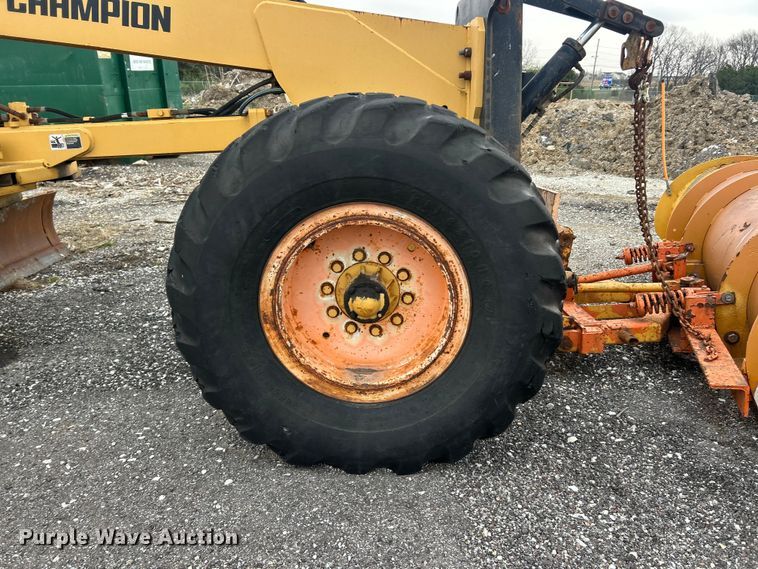 image for item FC5316 1995 Champion 720A motor grader