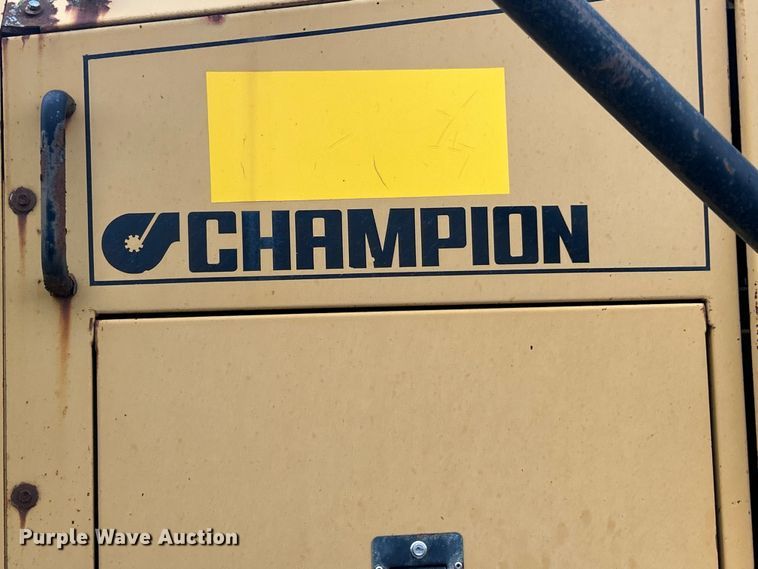 image for item FC5316 1995 Champion 720A motor grader