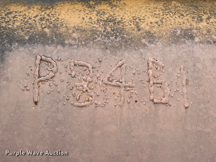 image for item FC5316 1995 Champion 720A motor grader