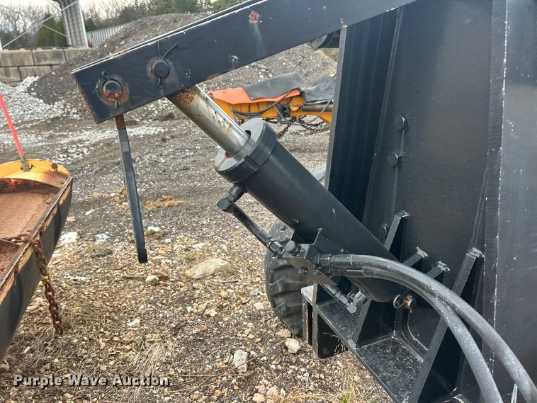 image for item FC5317 1995 Champion 720A motor grader