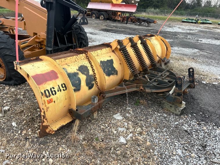 image for item FC5317 1995 Champion 720A motor grader