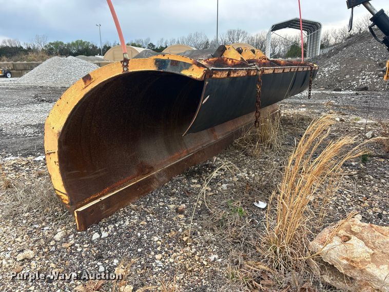 image for item FC5317 1995 Champion 720A motor grader