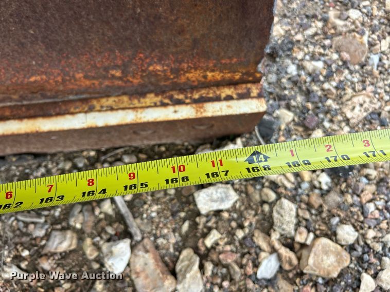 image for item FC5317 1995 Champion 720A motor grader