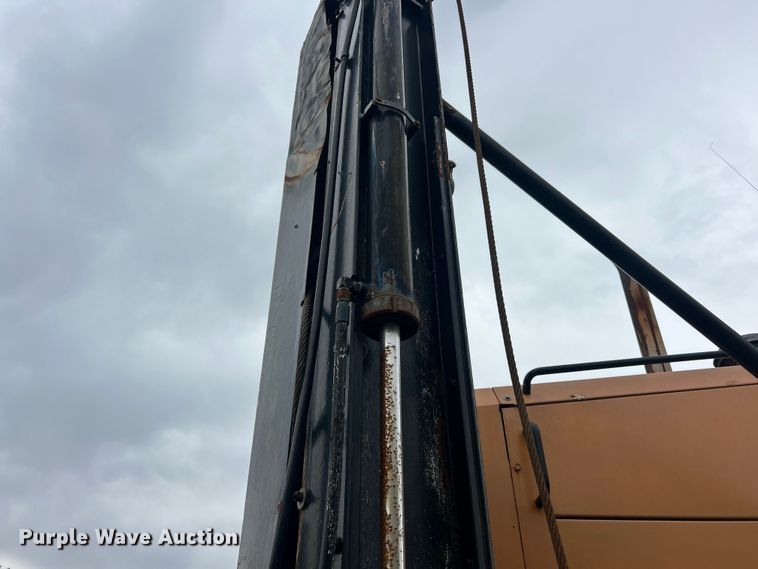 image for item FC5317 1995 Champion 720A motor grader