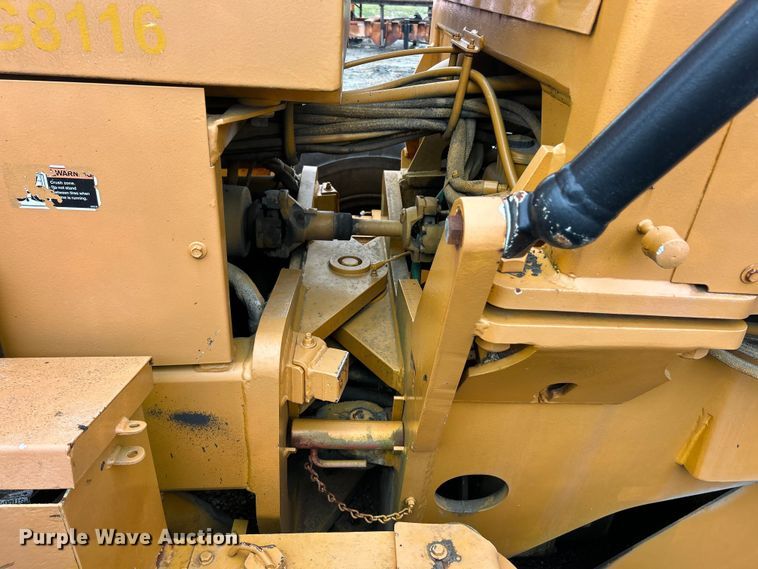 image for item FC5317 1995 Champion 720A motor grader