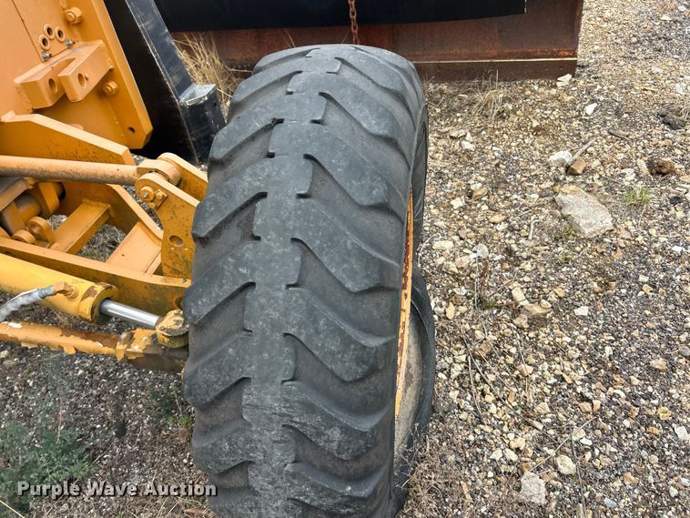 image for item FC5317 1995 Champion 720A motor grader