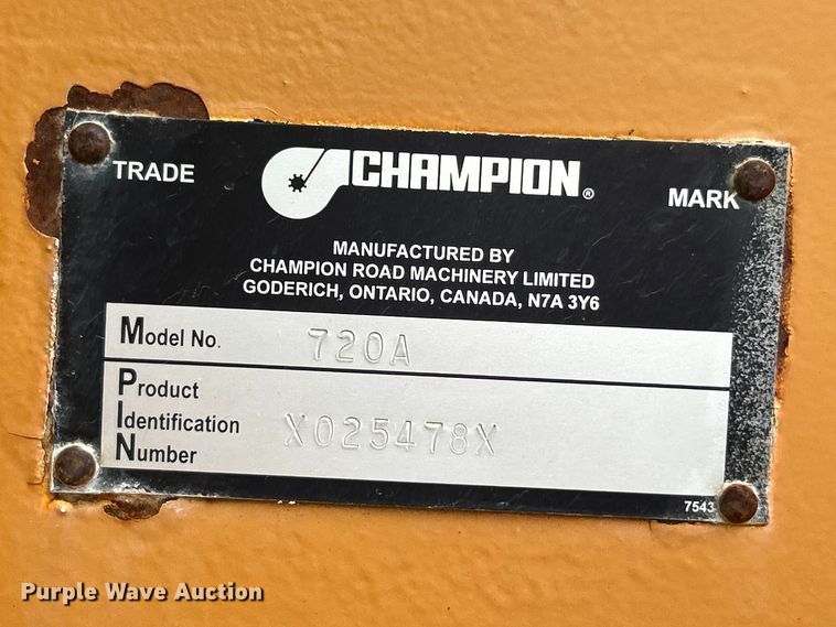 image for item FC5317 1995 Champion 720A motor grader