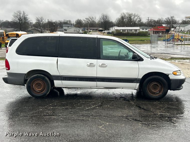 image for item FC5318 2000 Dodge Grand Caravan  van