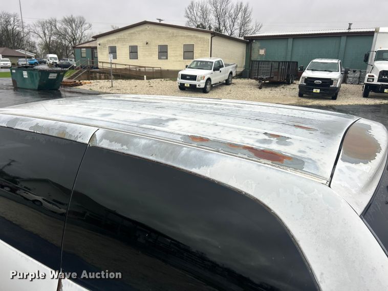 image for item FC5318 2000 Dodge Grand Caravan  van