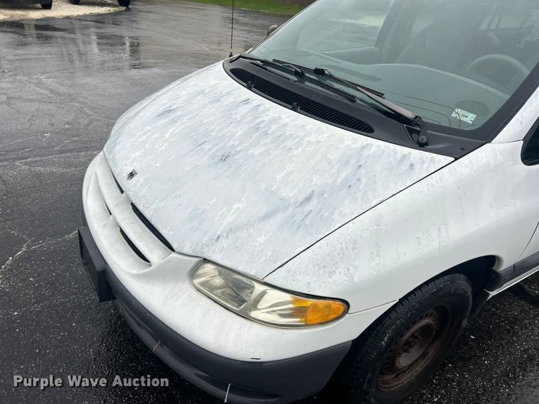 image for item FC5318 2000 Dodge Grand Caravan  van