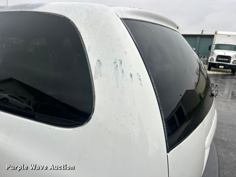 image for item FC5318 2000 Dodge Grand Caravan  van