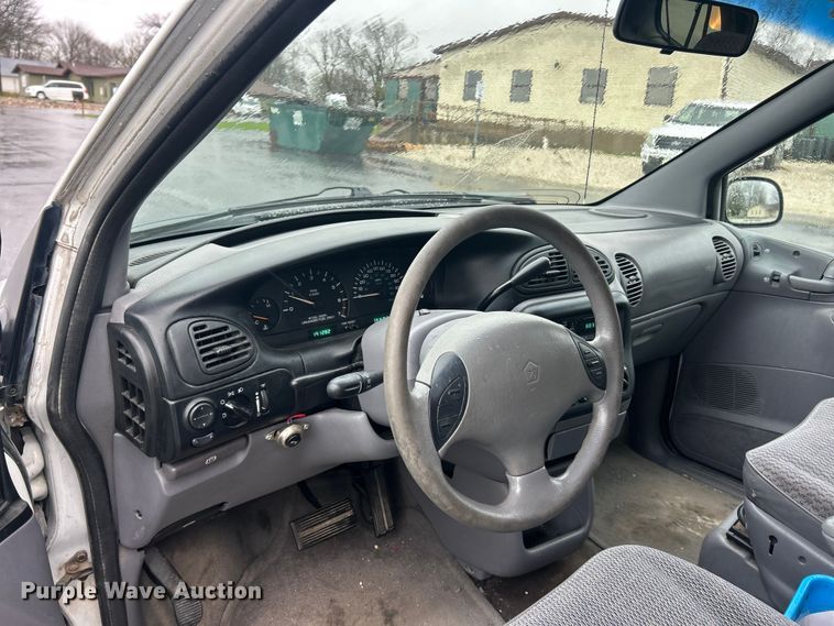 image for item FC5318 2000 Dodge Grand Caravan  van