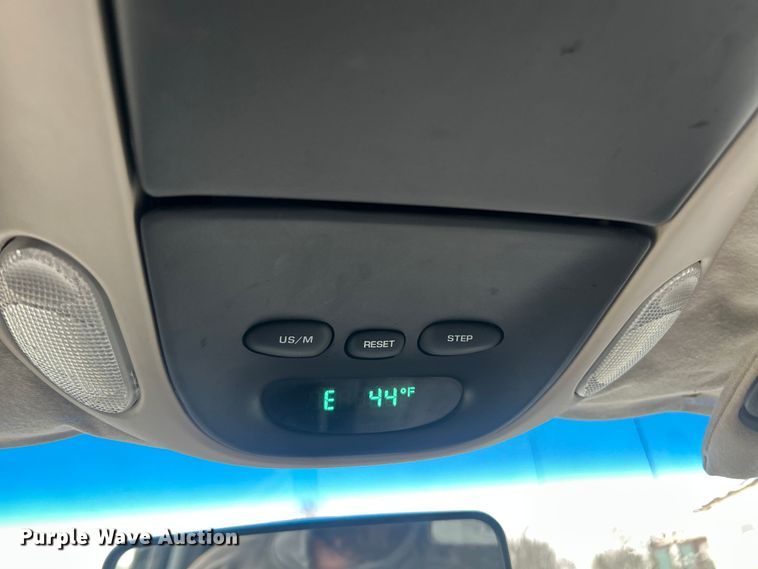 image for item FC5318 2000 Dodge Grand Caravan  van