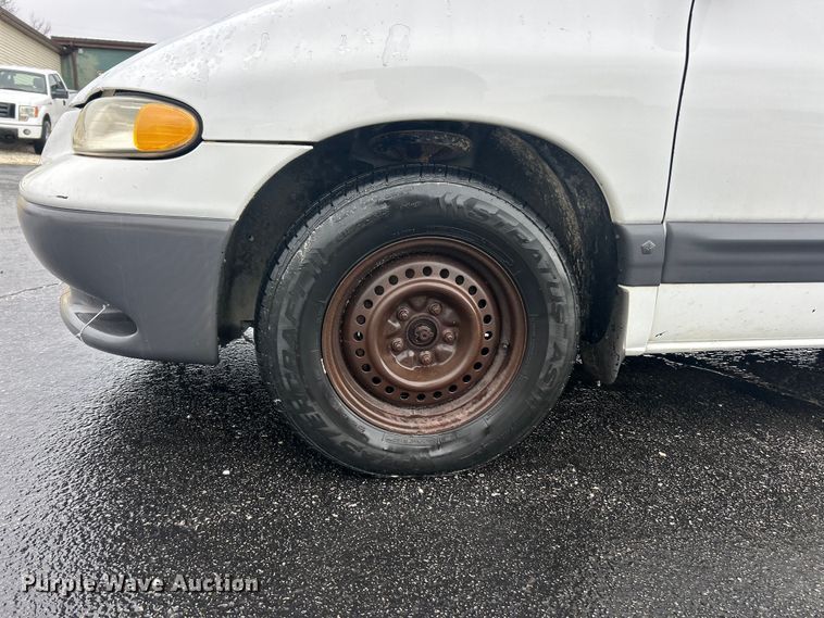 image for item FC5318 2000 Dodge Grand Caravan  van