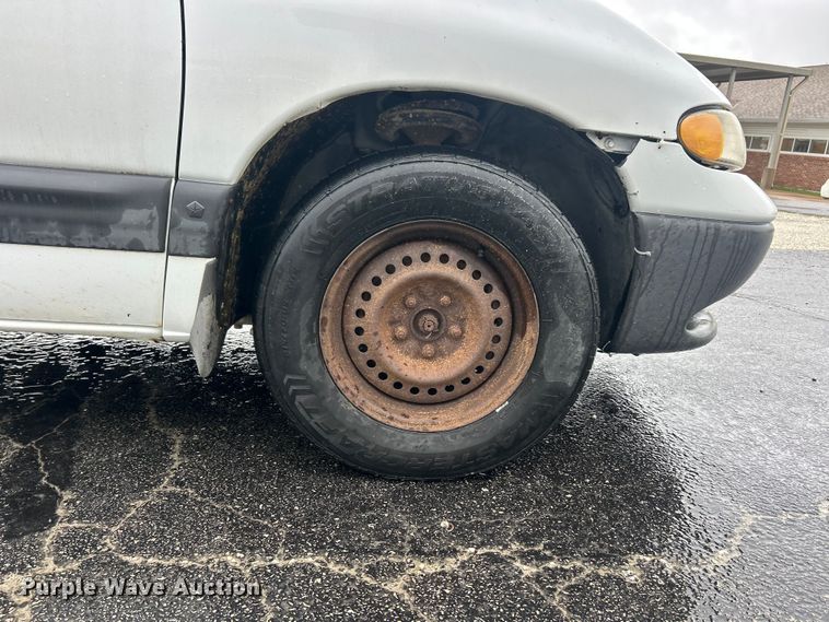 image for item FC5318 2000 Dodge Grand Caravan  van