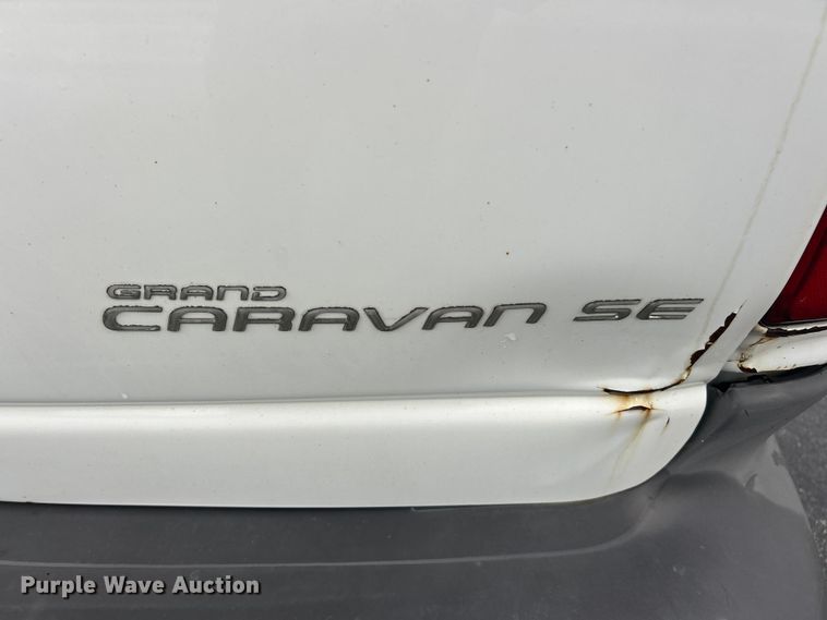 image for item FC5318 2000 Dodge Grand Caravan  van