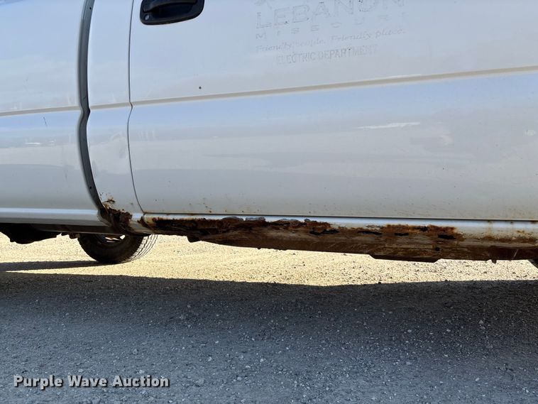 image for item FC5523 2005 Chevrolet Silverado 1500 pickup truck