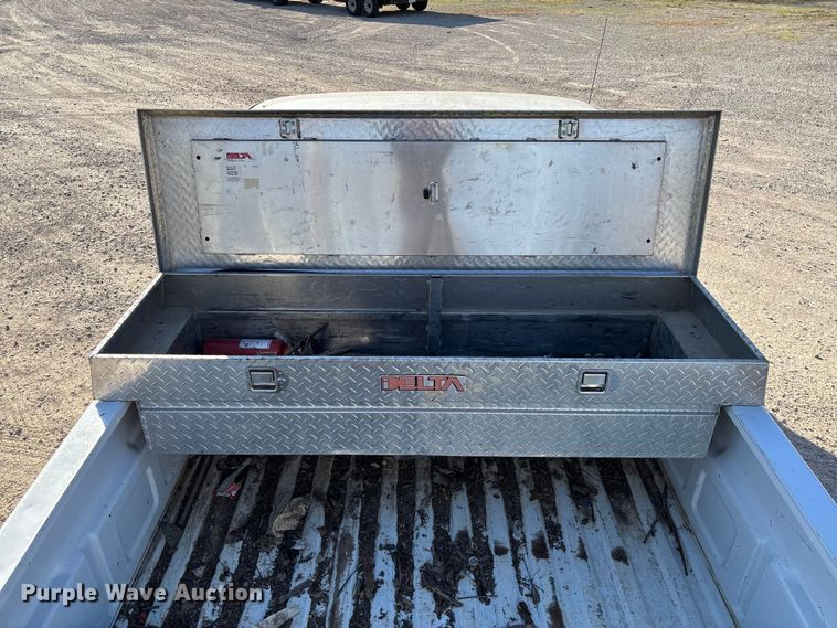 image for item FC5523 2005 Chevrolet Silverado 1500 pickup truck